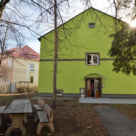 Apartmany - Skolni Chomutov Extérieur photo