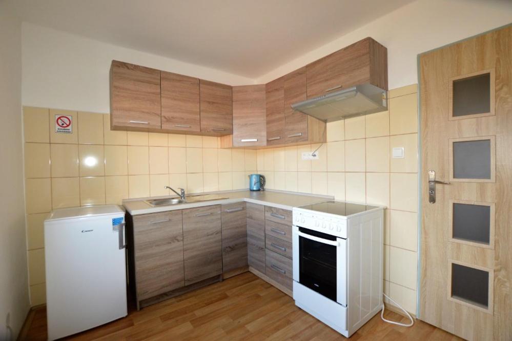 Apartmany - Skolni Chomutov Extérieur photo
