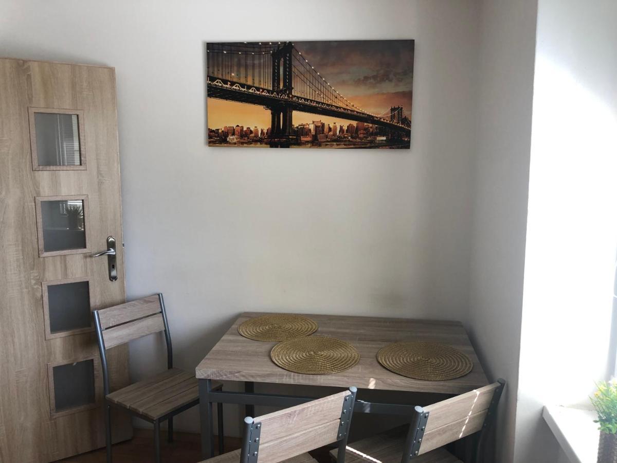 Apartmany - Skolni Chomutov Extérieur photo