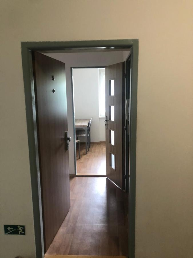 Apartmany - Skolni Chomutov Extérieur photo
