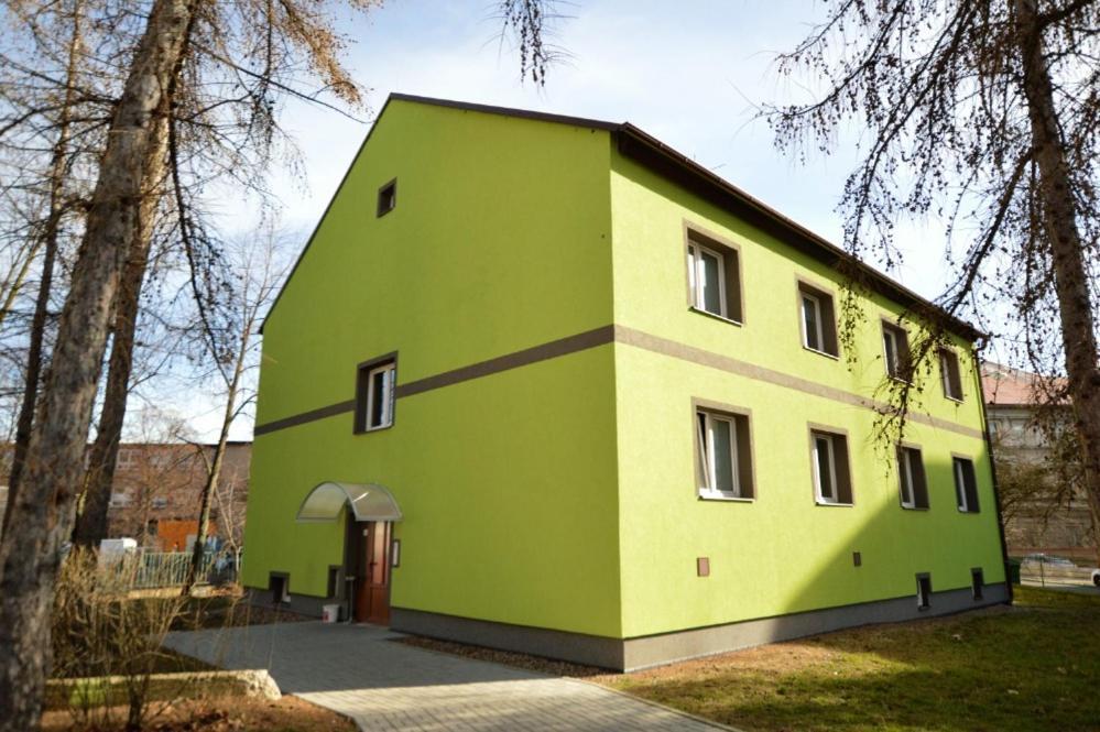 Apartmany - Skolni Chomutov Extérieur photo