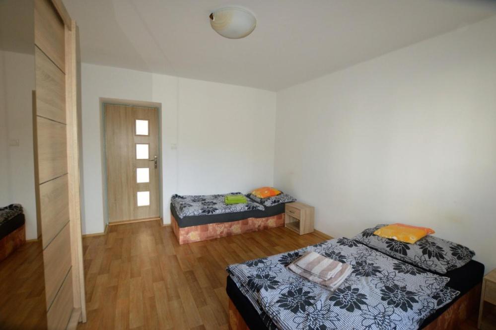 Apartmany - Skolni Chomutov Extérieur photo